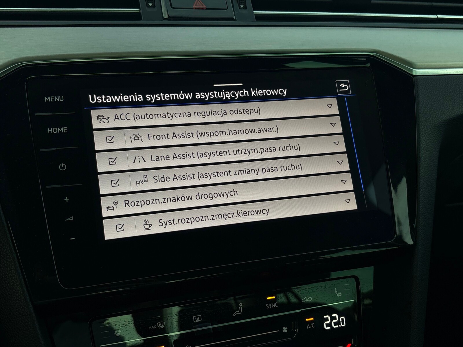 Volkswagen Passat - zdjęcie 20