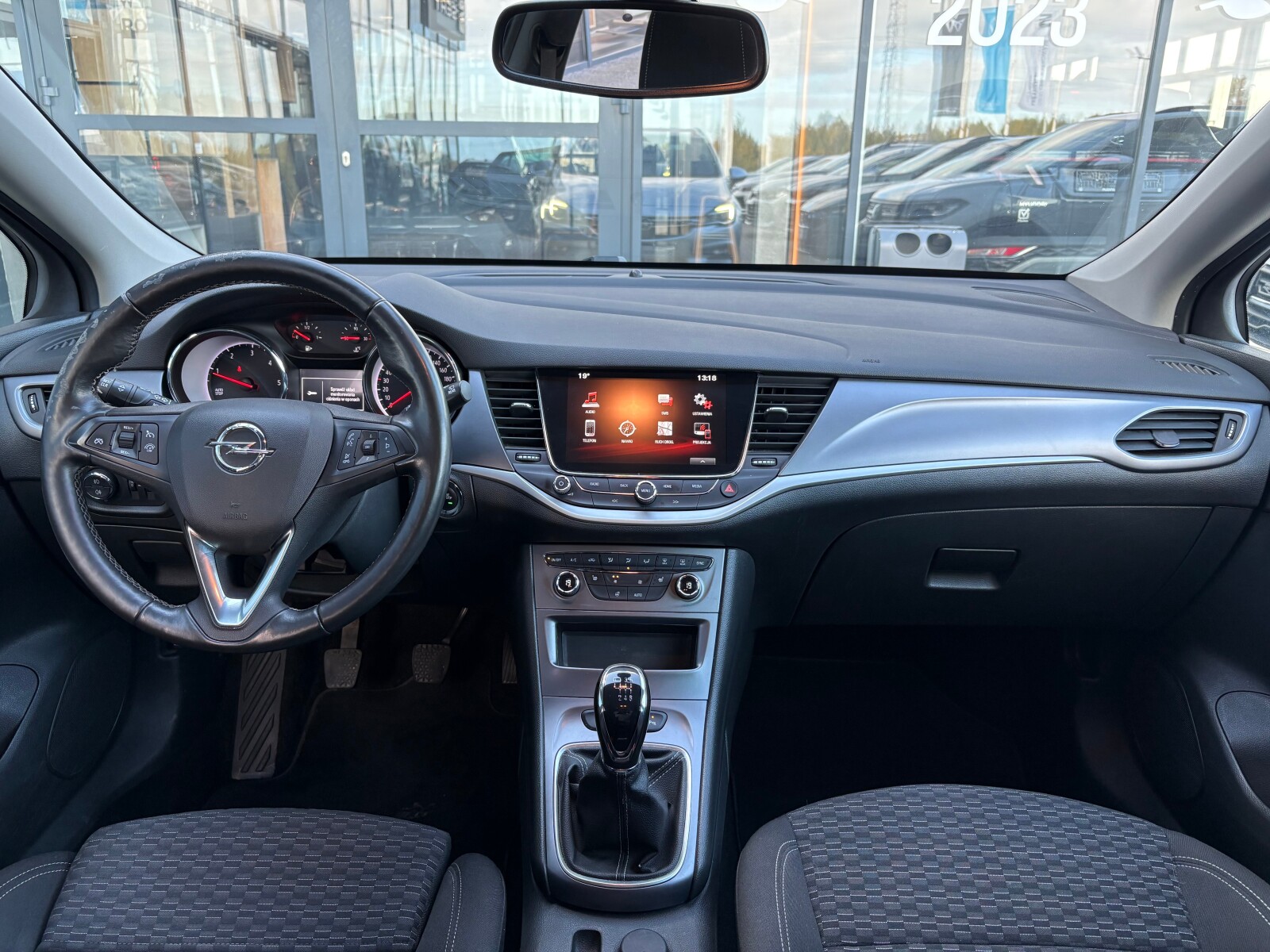 Opel Astra - zdjęcie 9