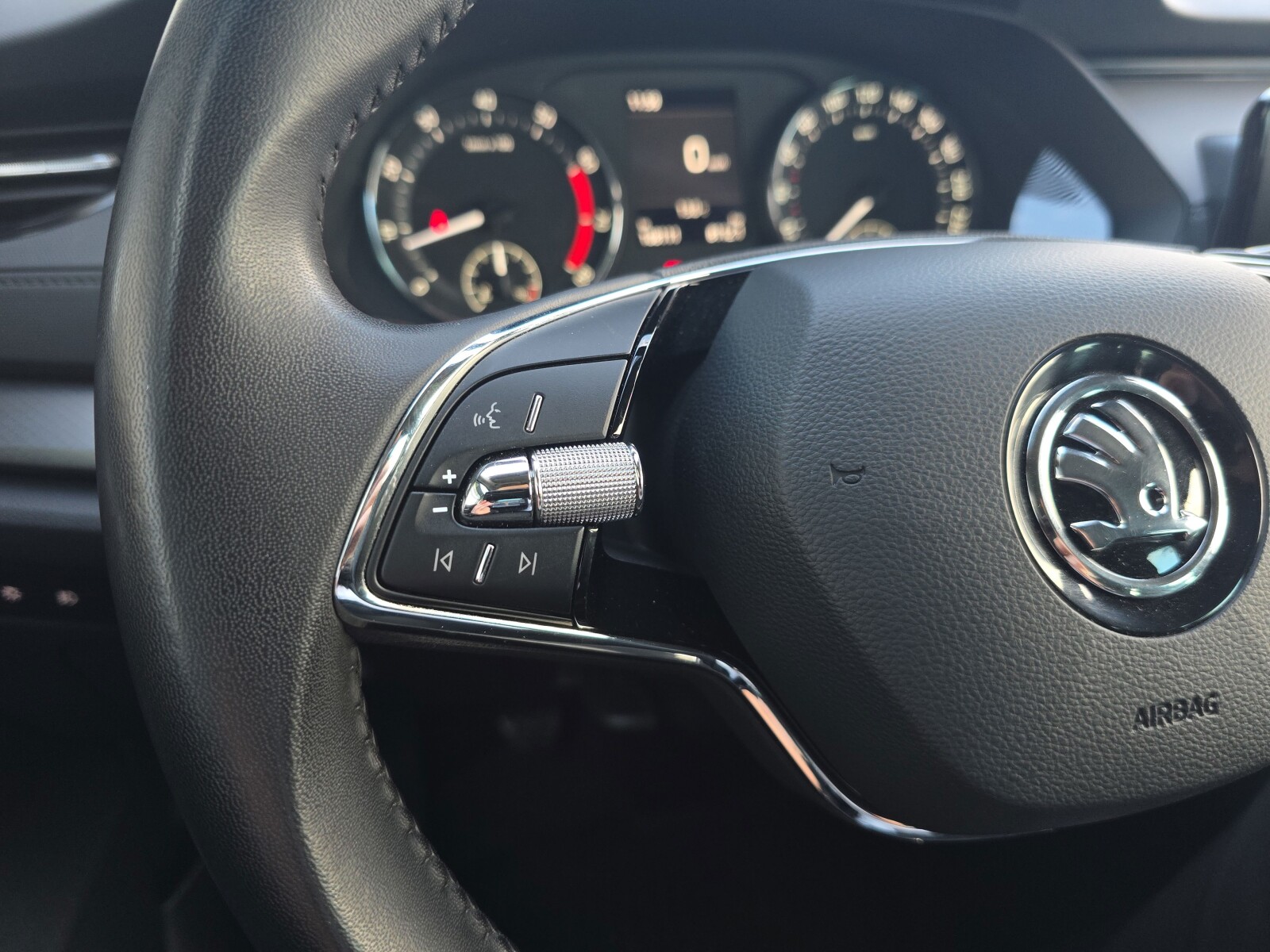 Škoda Octavia - zdjęcie 13