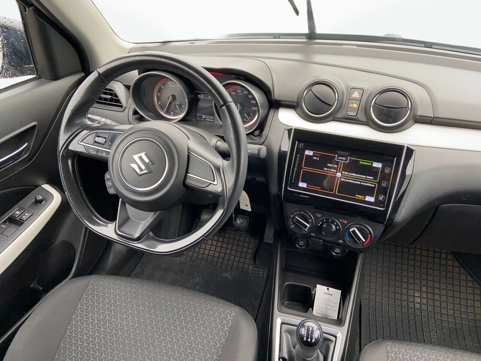 Suzuki Swift - zdjęcie 12