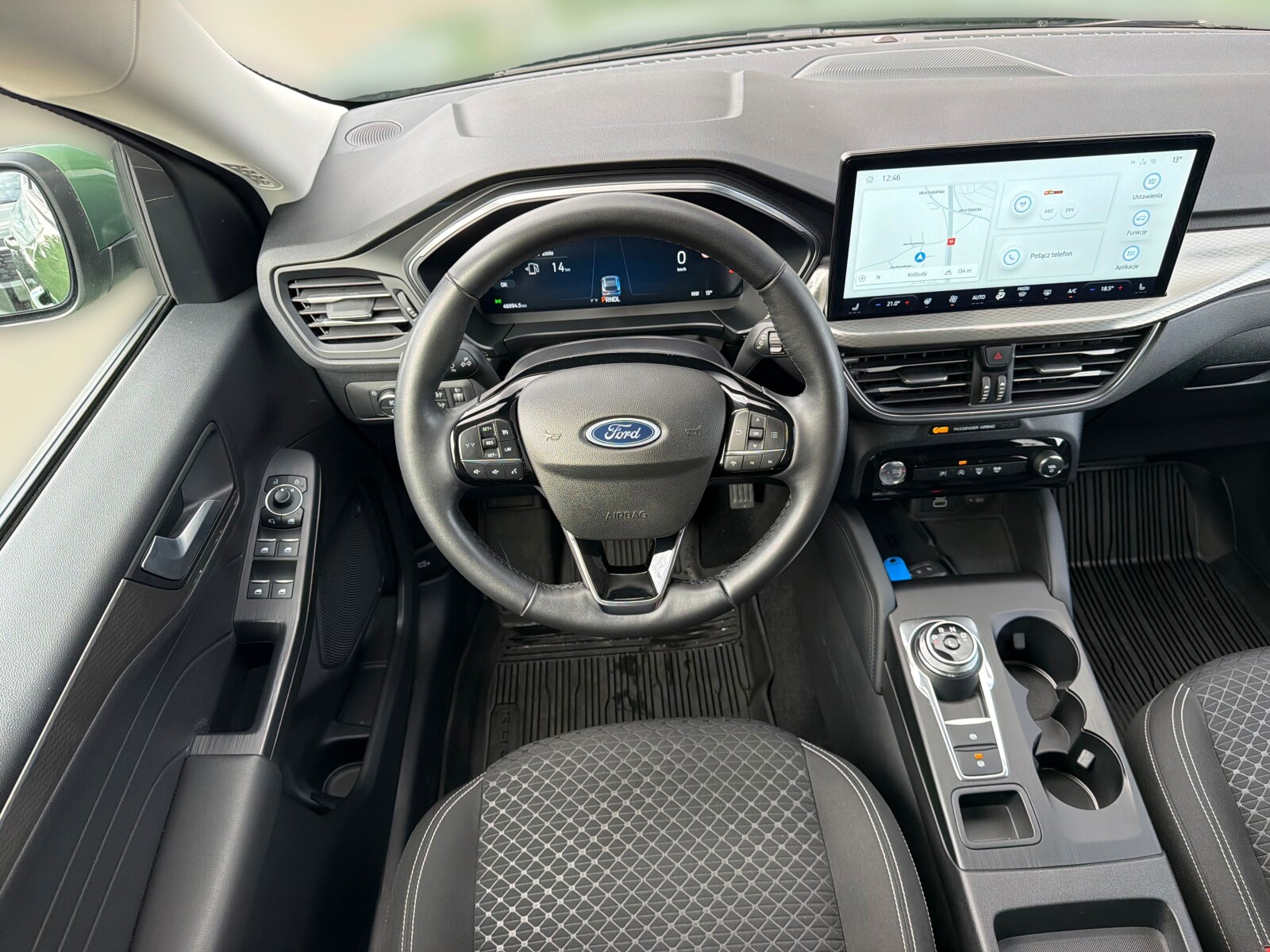 Ford Kuga - zdjęcie 17