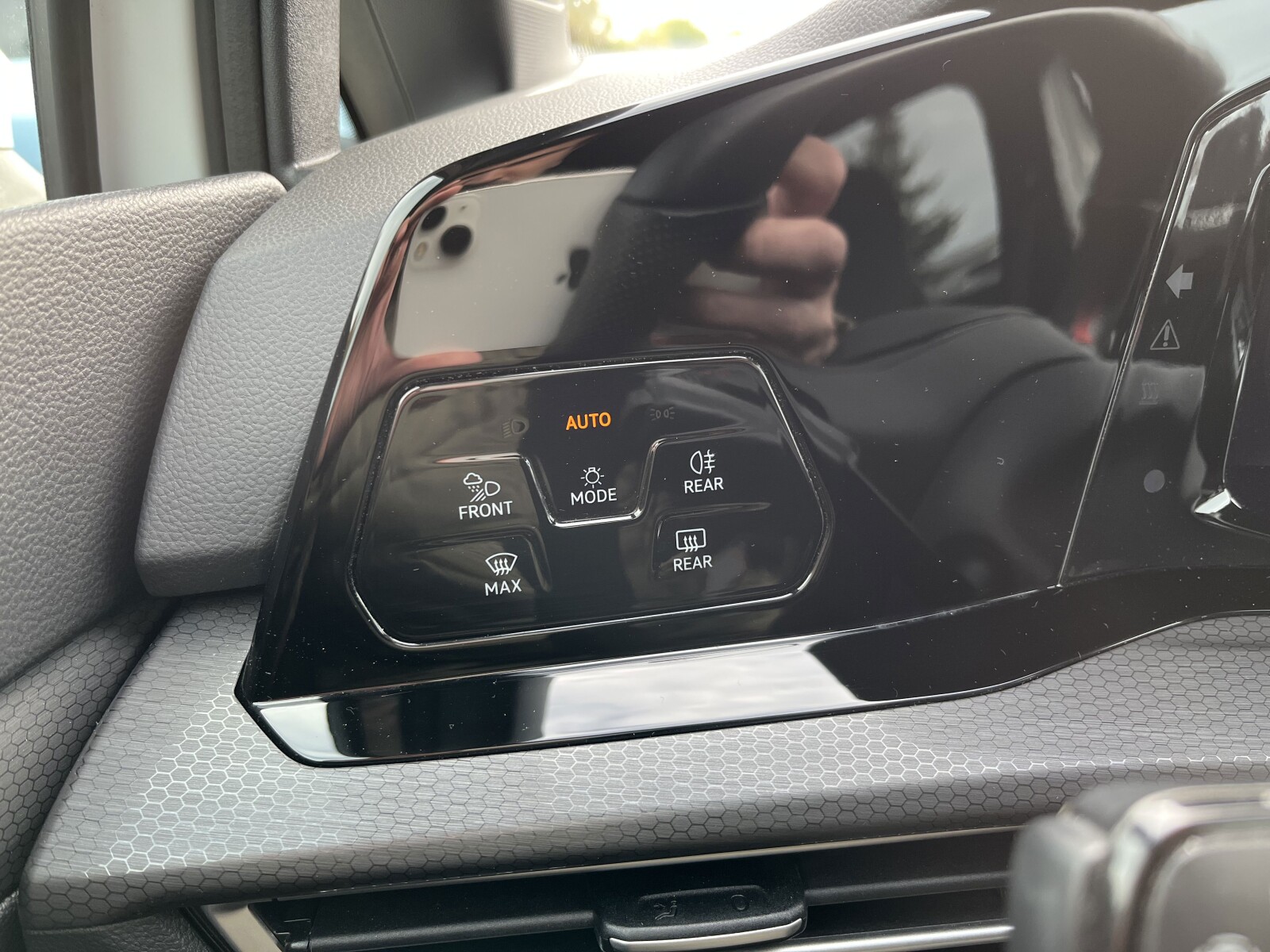 Volkswagen Golf - zdjęcie 17
