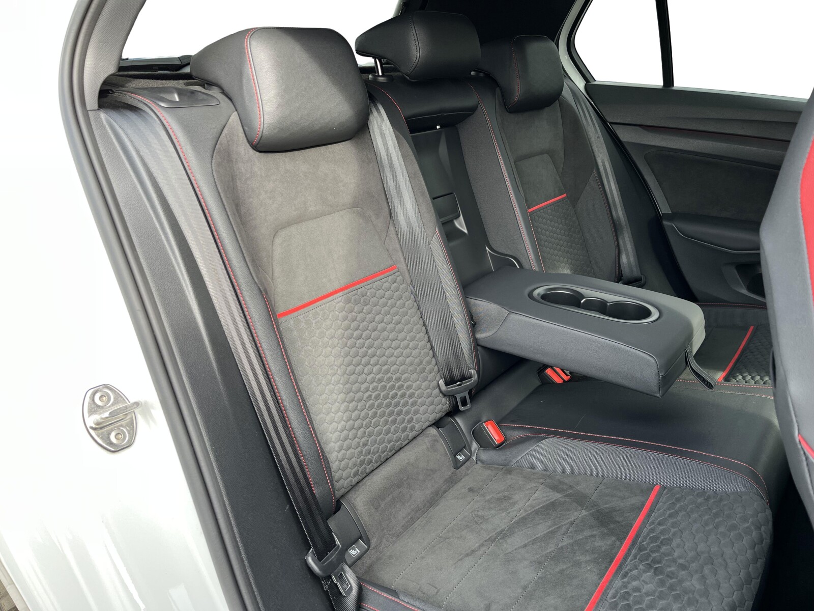 Volkswagen Golf - zdjęcie 13