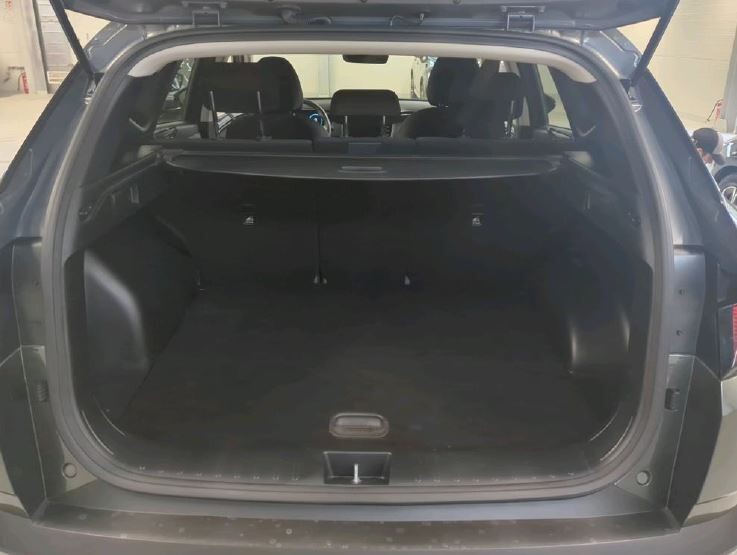 Hyundai Tucson - zdjęcie 8