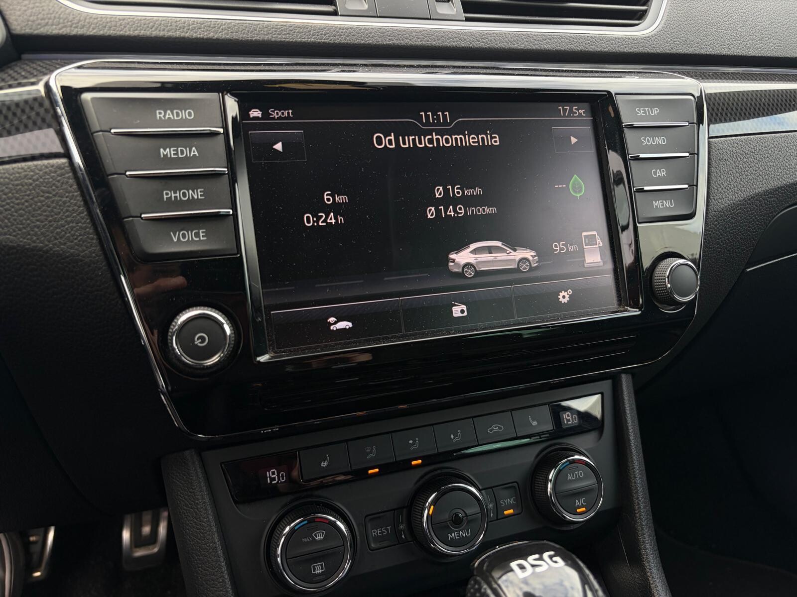 Škoda Superb - zdjęcie 11