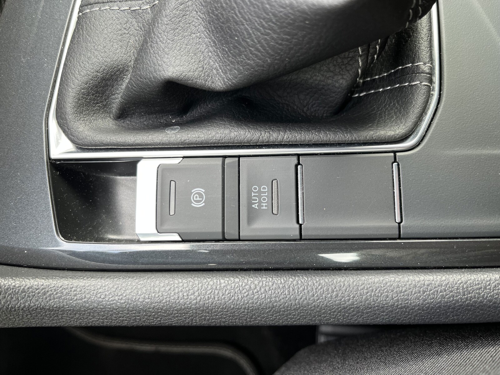 Volkswagen Tiguan - zdjęcie 30