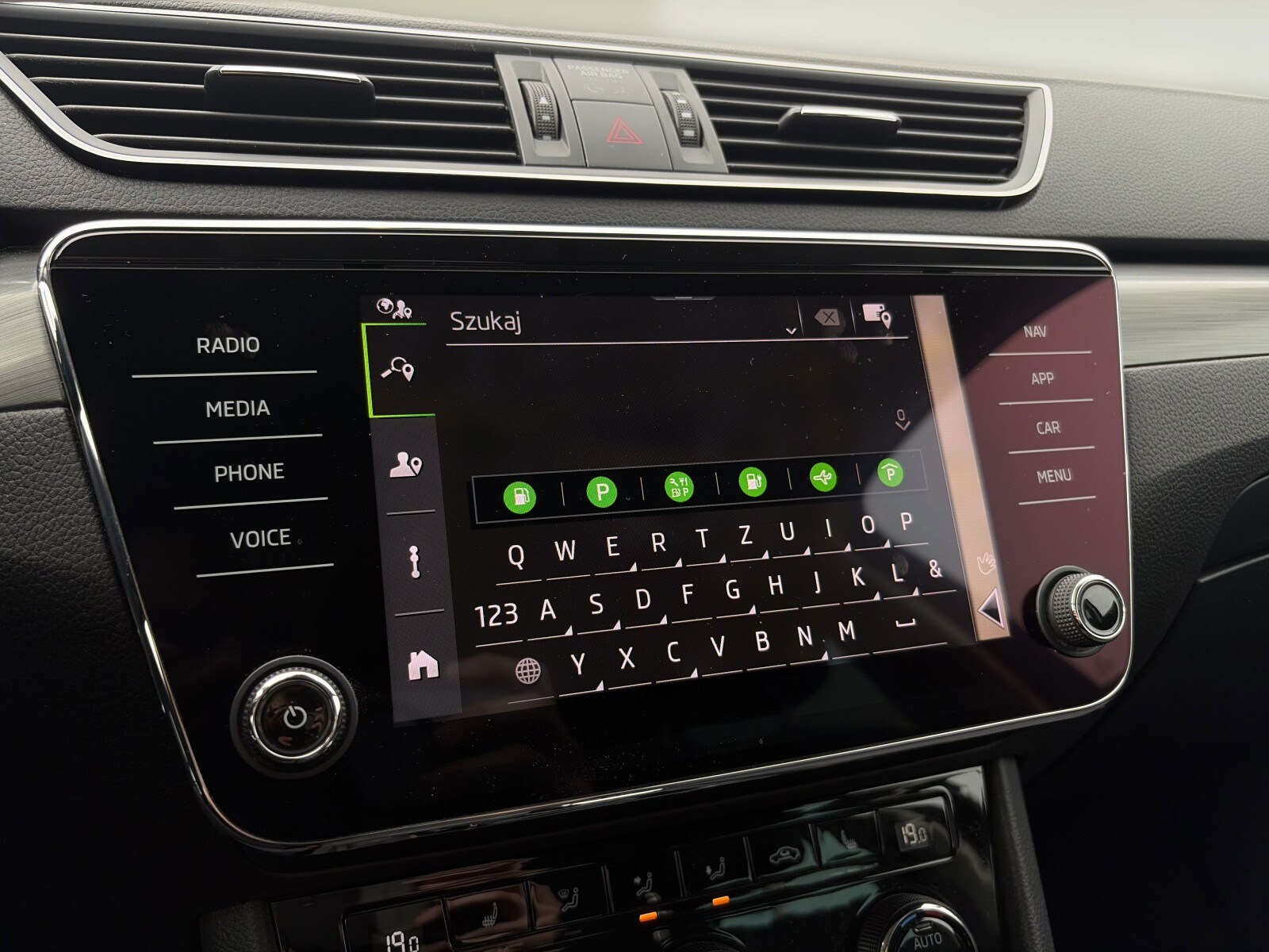 Škoda Superb Combi - zdjęcie 35