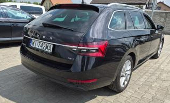 Škoda Superb Combi - zdjęcie 2