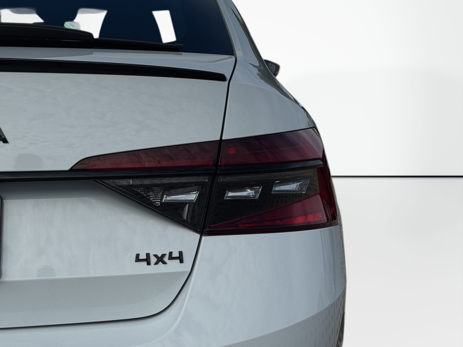 Škoda Superb - zdjęcie 31