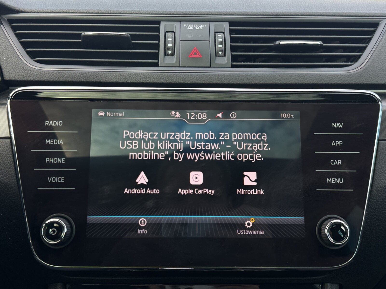 Škoda Superb - zdjęcie 17