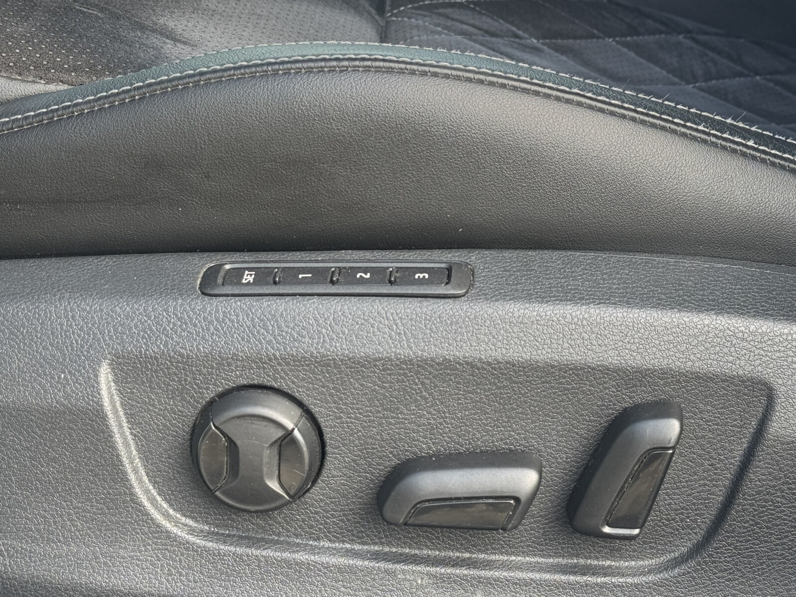 Škoda Superb - zdjęcie 19