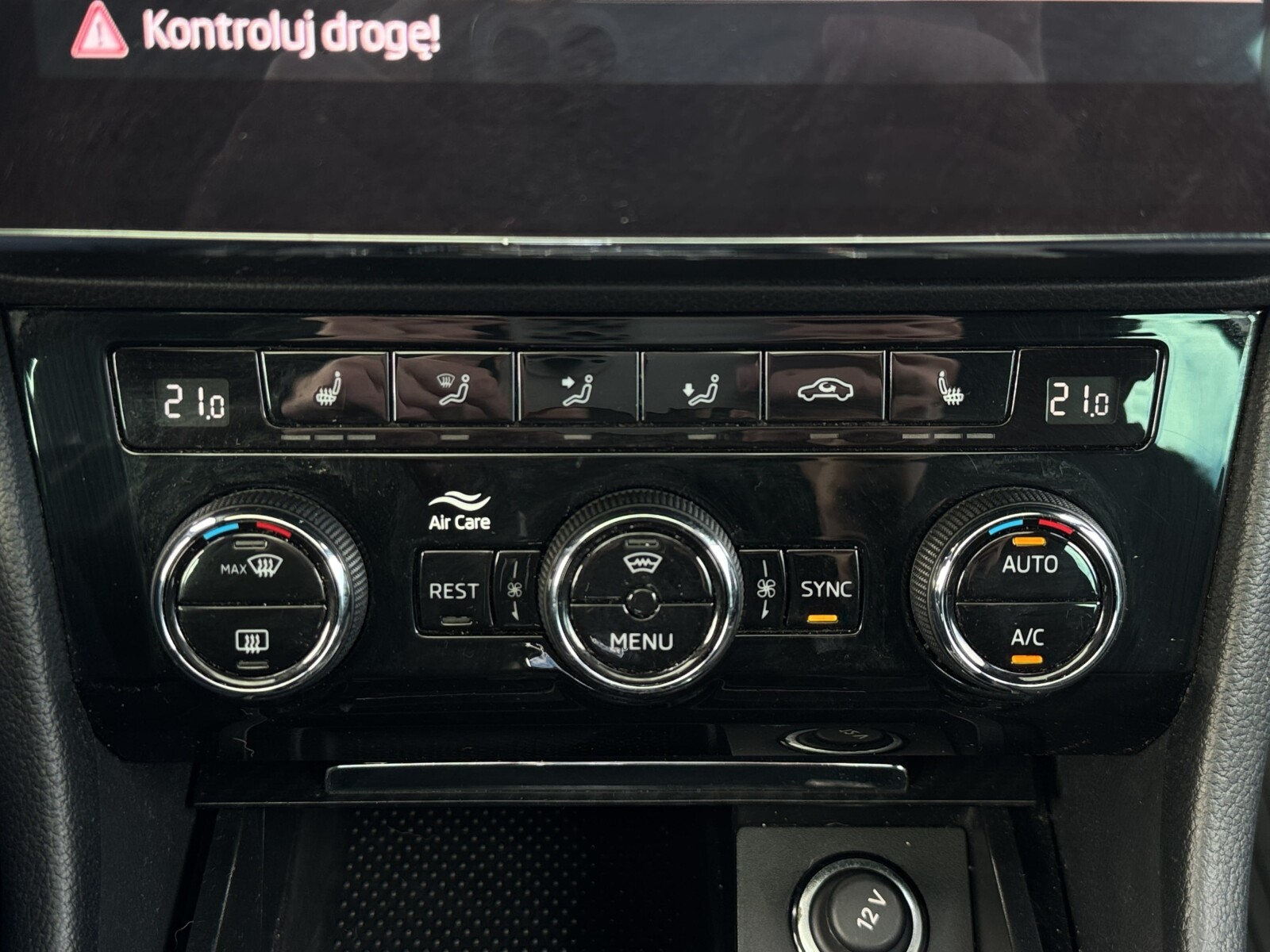 Škoda Superb - zdjęcie 23