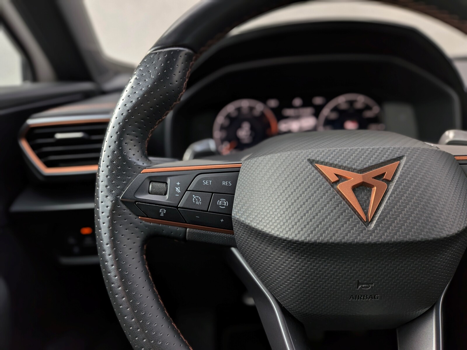 Cupra Formentor - zdjęcie 17
