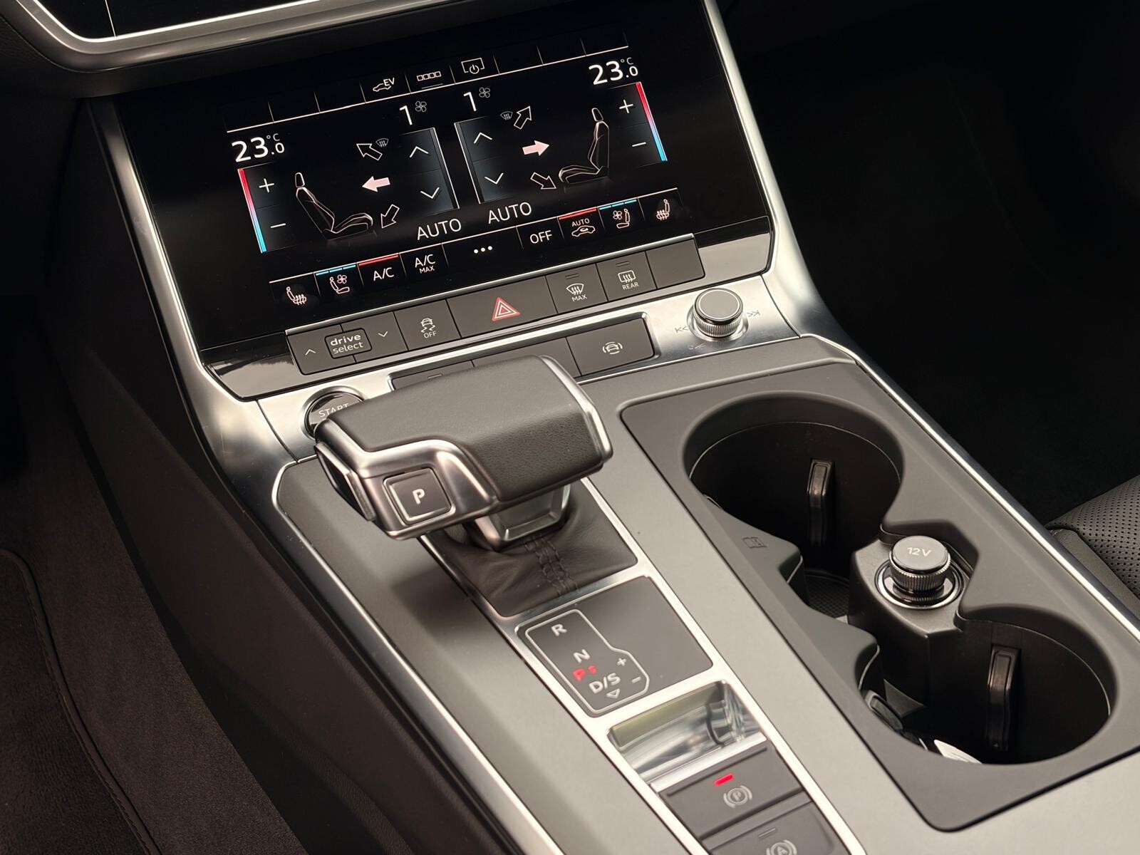 Audi A6 Limousine - zdjęcie 24