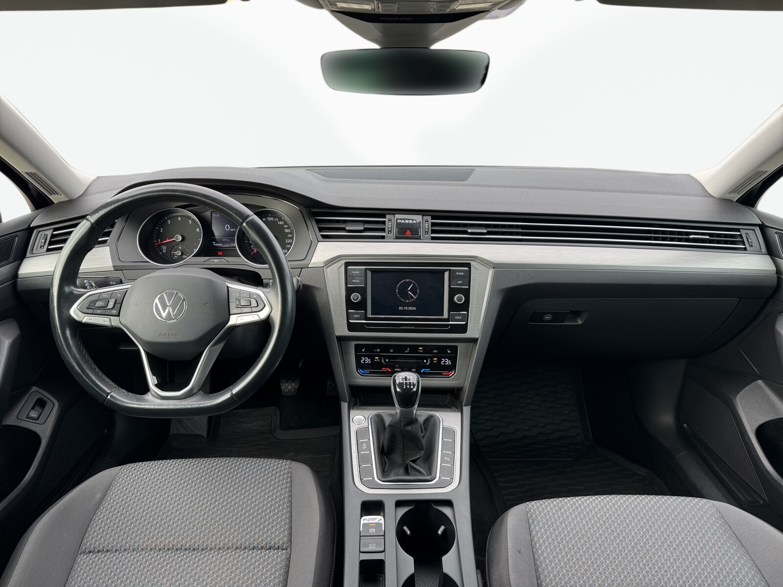 Volkswagen Passat Variant - zdjęcie 10