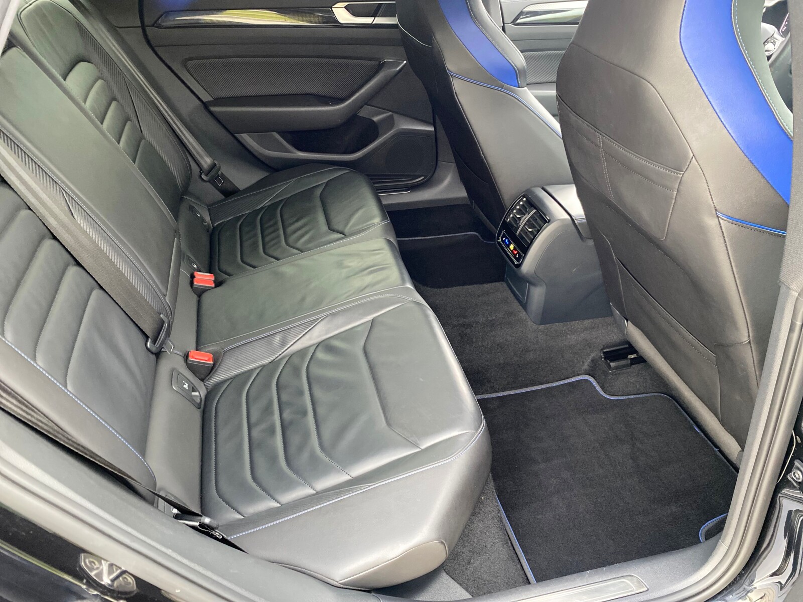 Volkswagen Arteon Shooting Brake - zdjęcie 16