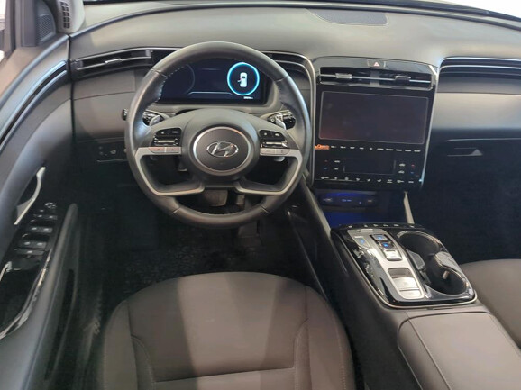 Hyundai Tucson - zdjęcie 9