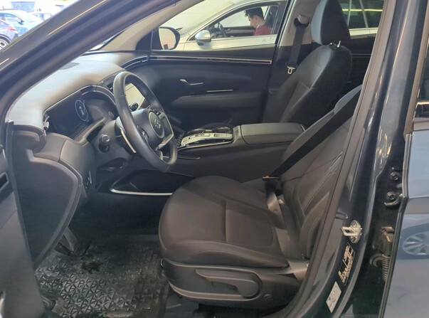 Hyundai Tucson - zdjęcie 3