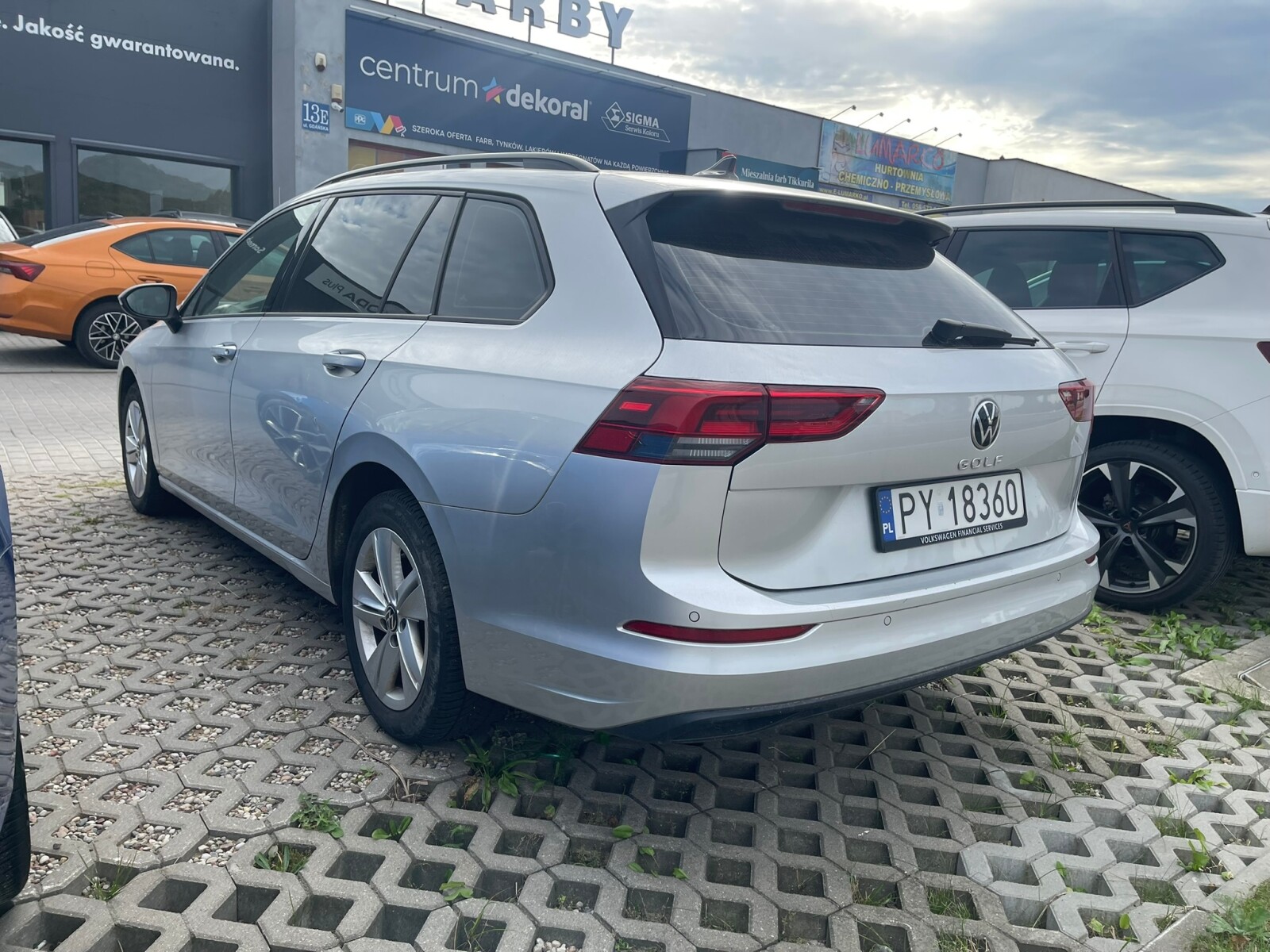 Volkswagen Golf Variant - zdjęcie 4