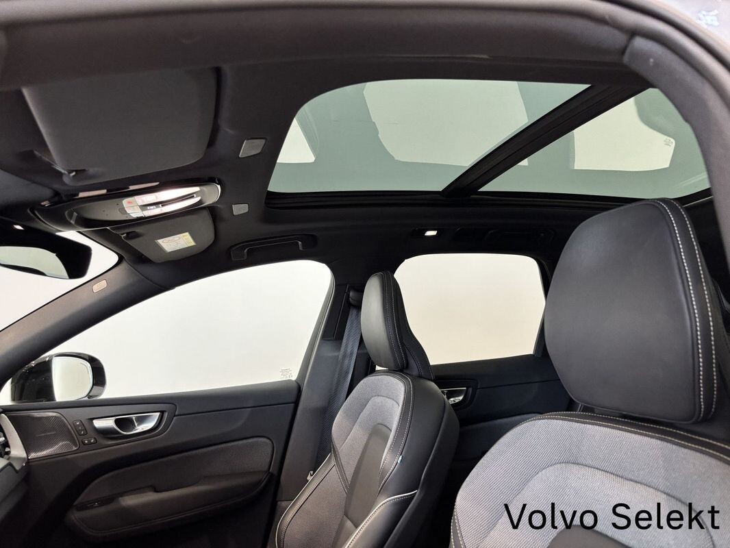 Volvo XC 60 - zdjęcie 9