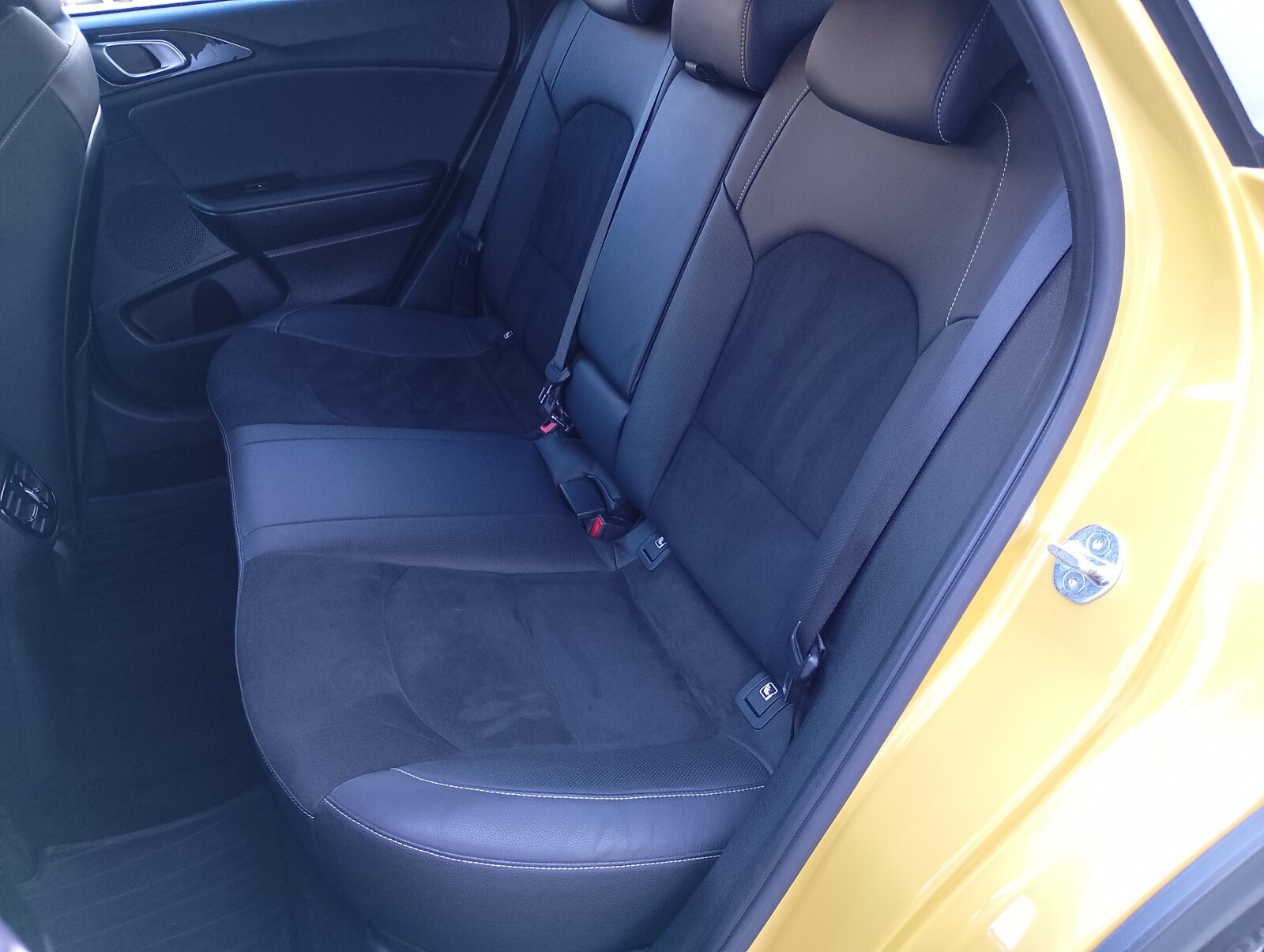 Kia XCeed - zdjęcie 10
