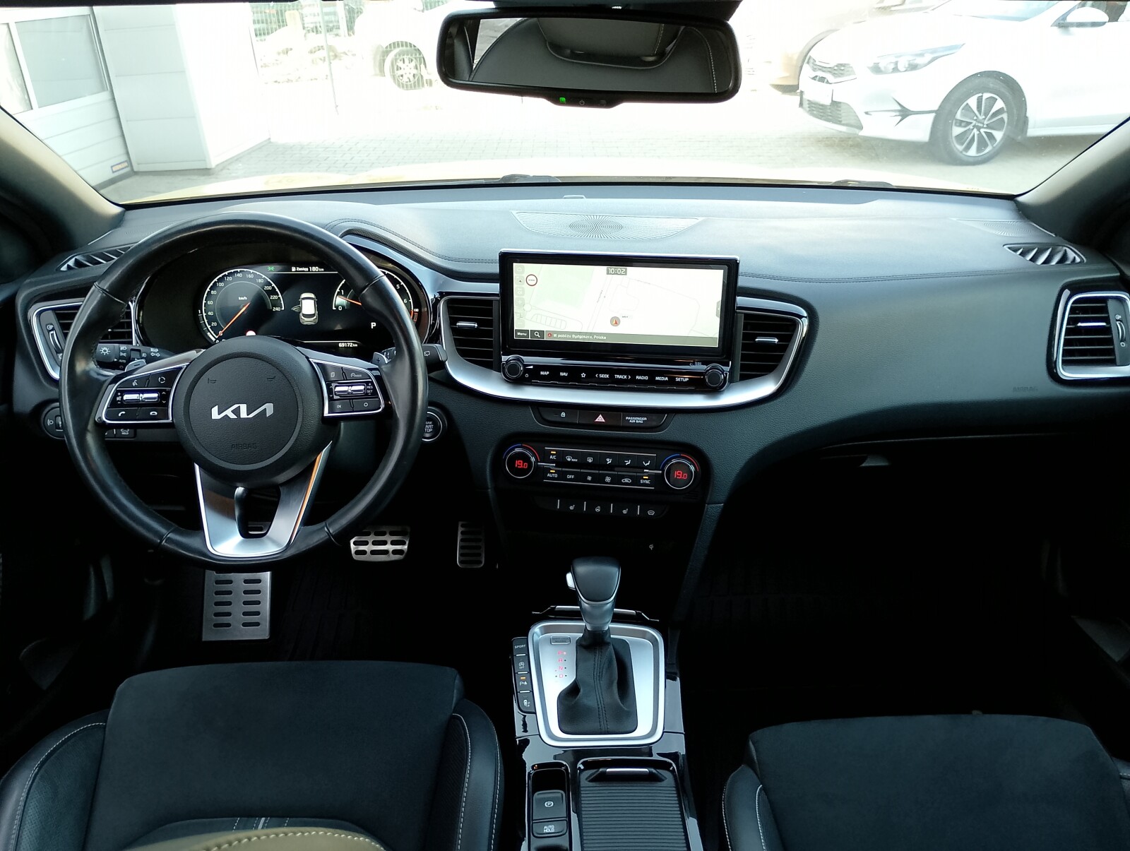 Kia XCeed - zdjęcie 11