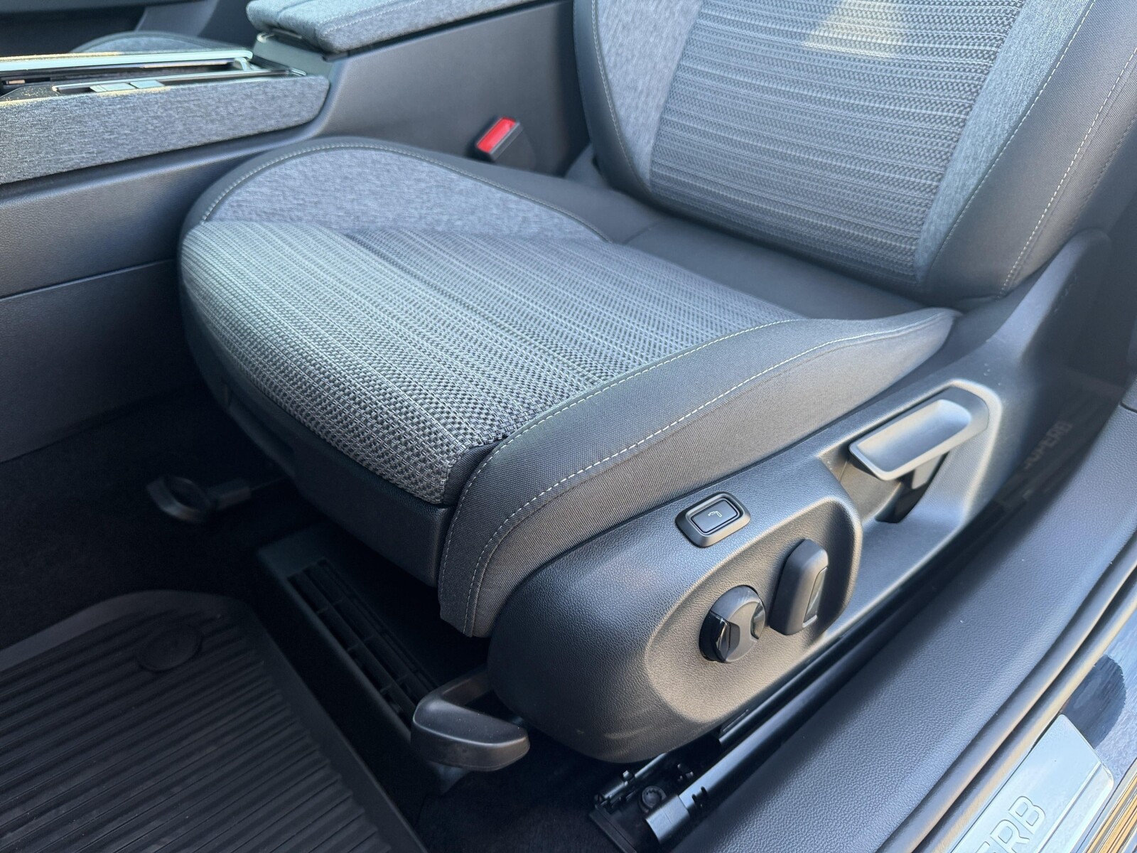 Škoda Superb - zdjęcie 14