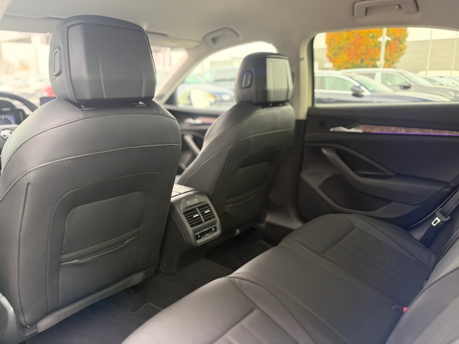 Škoda Superb - zdjęcie 9