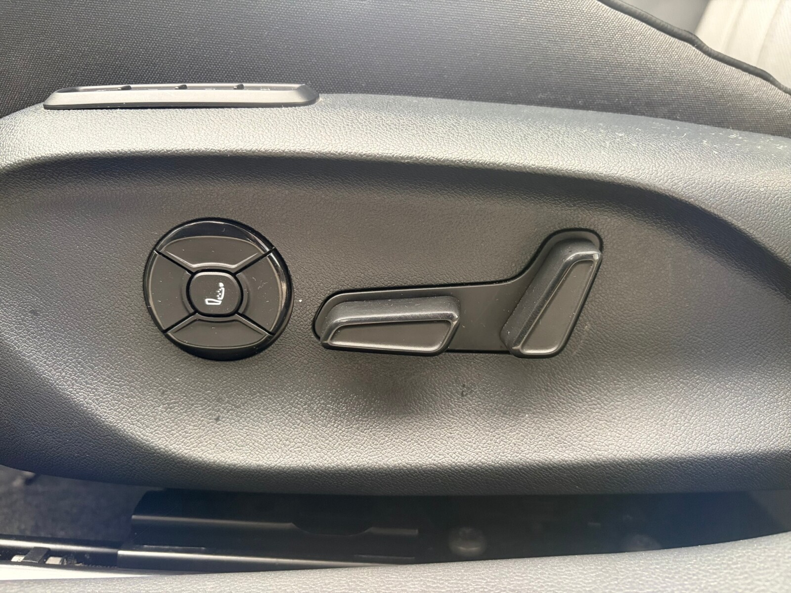 Škoda Superb - zdjęcie 22