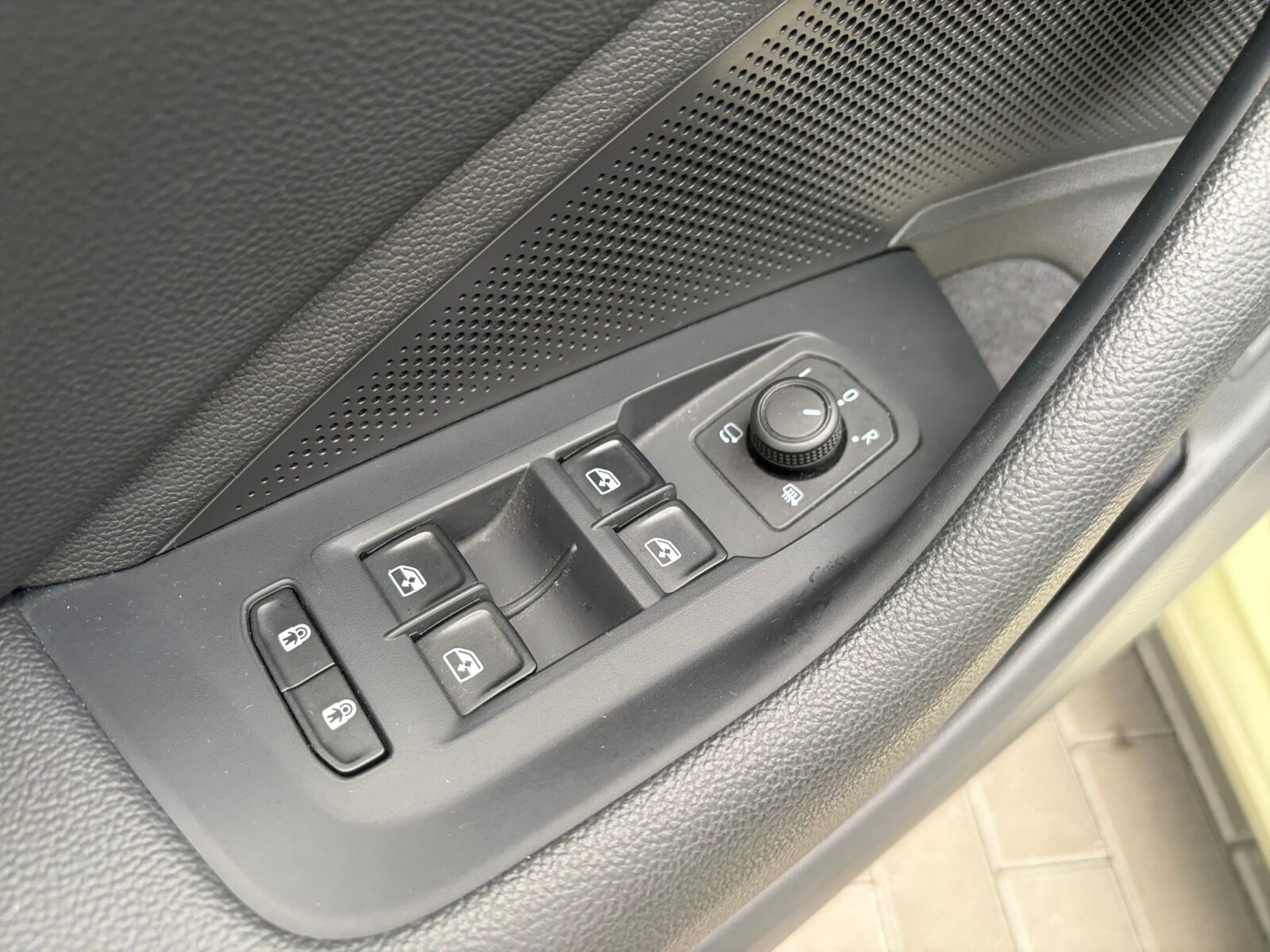 Škoda Superb - zdjęcie 21