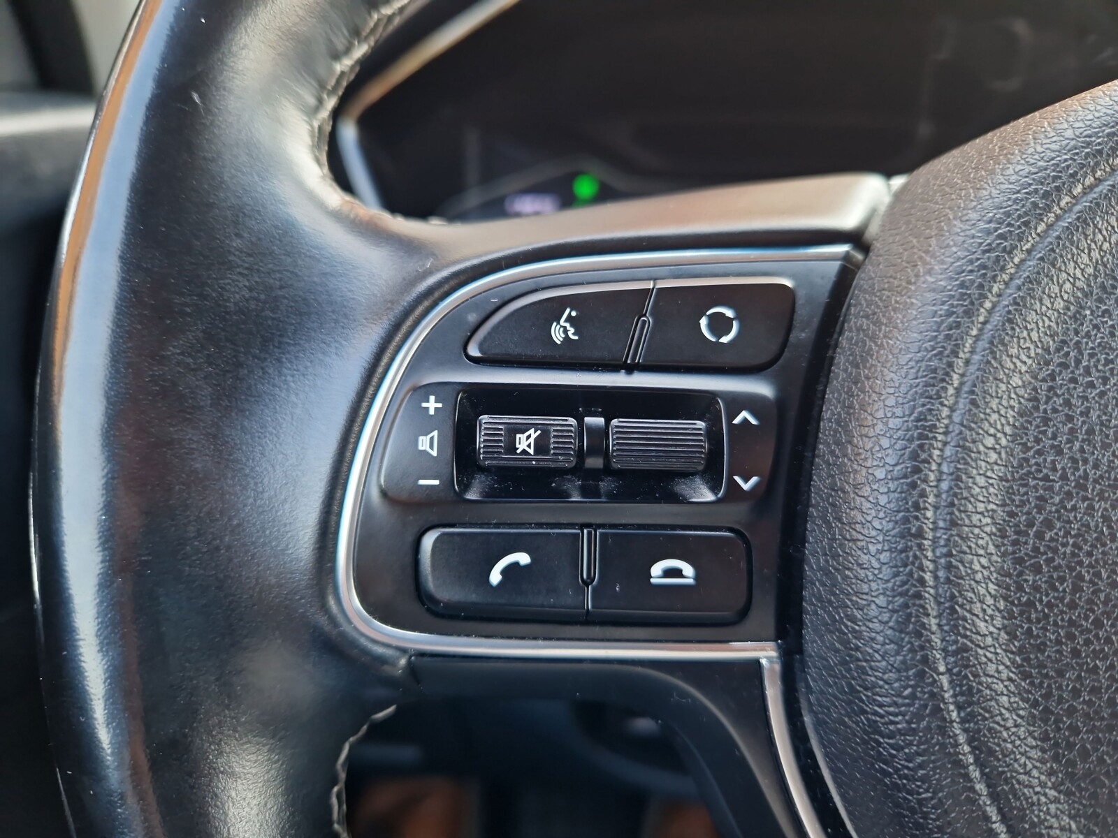 Kia Niro - zdjęcie 24