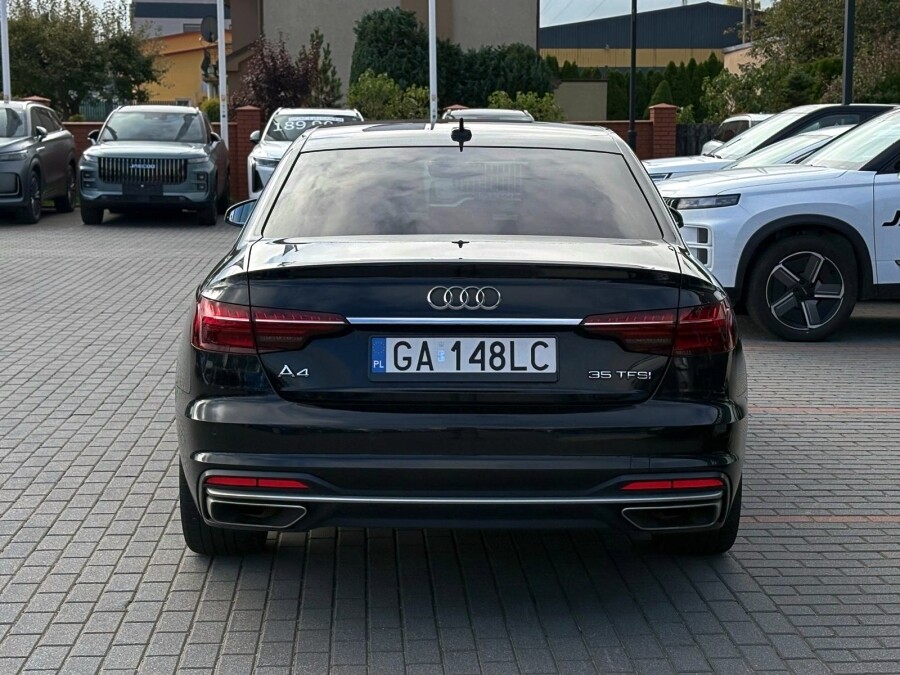 Audi A4 - zdjęcie 4