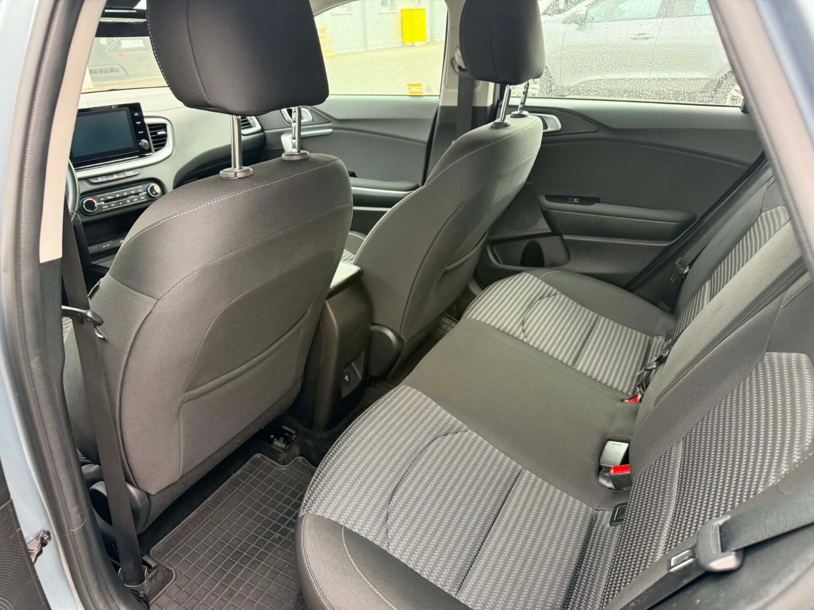 Kia Ceed - zdjęcie 5
