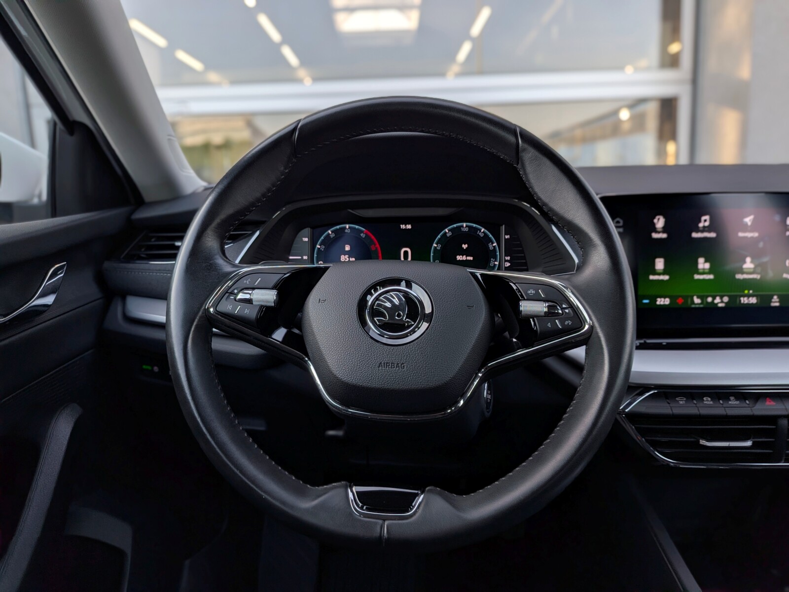 Škoda Octavia Combi - zdjęcie 21