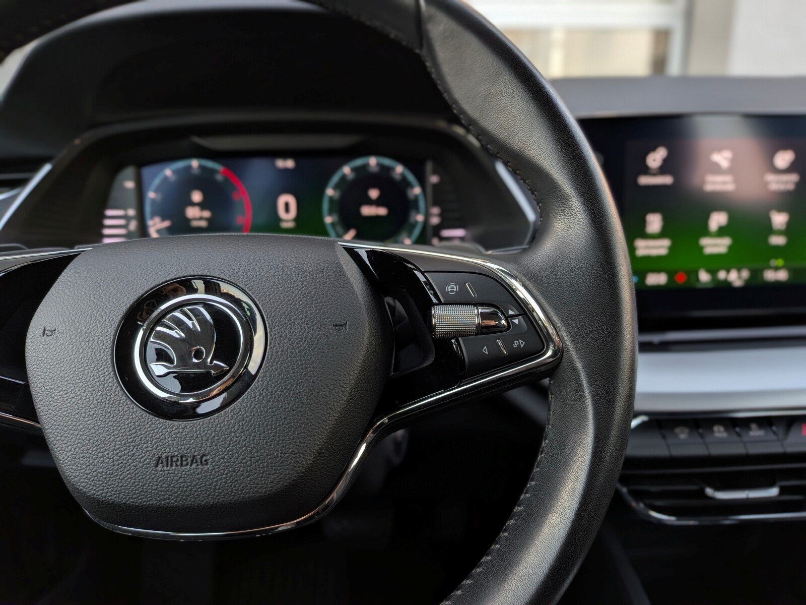 Škoda Octavia Combi - zdjęcie 23