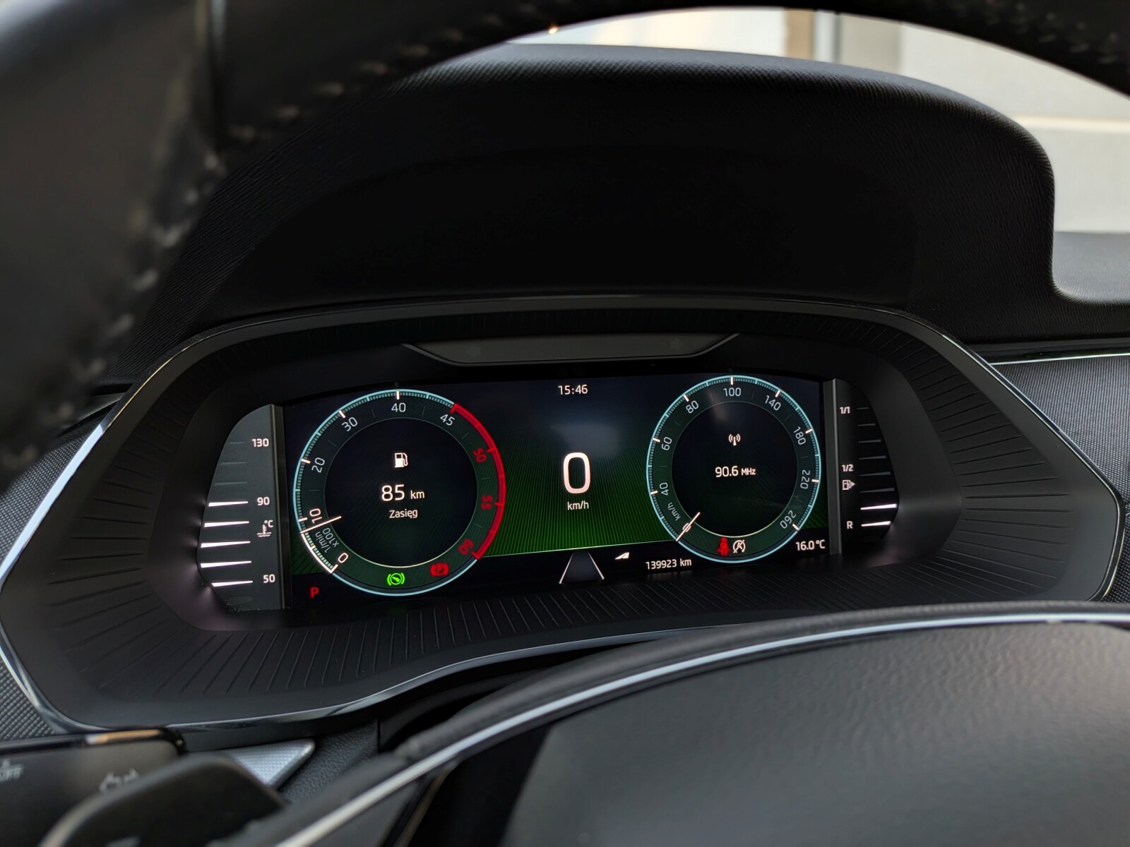 Škoda Octavia Combi - zdjęcie 24