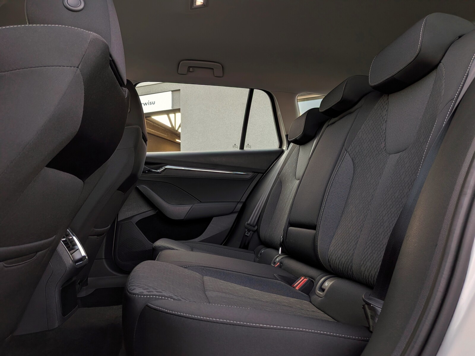 Škoda Octavia Combi - zdjęcie 10