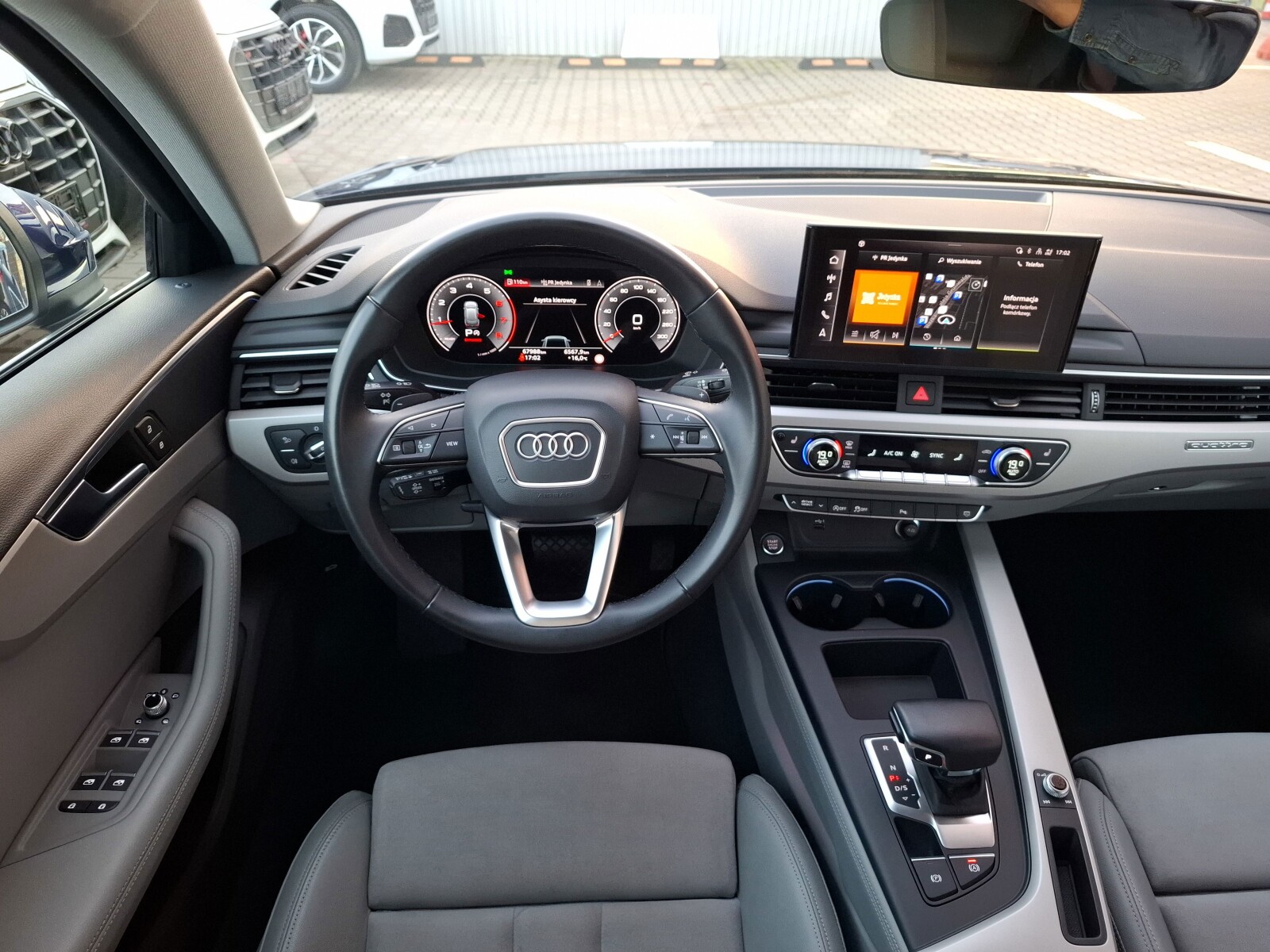 Audi A4 Avant - zdjęcie 10