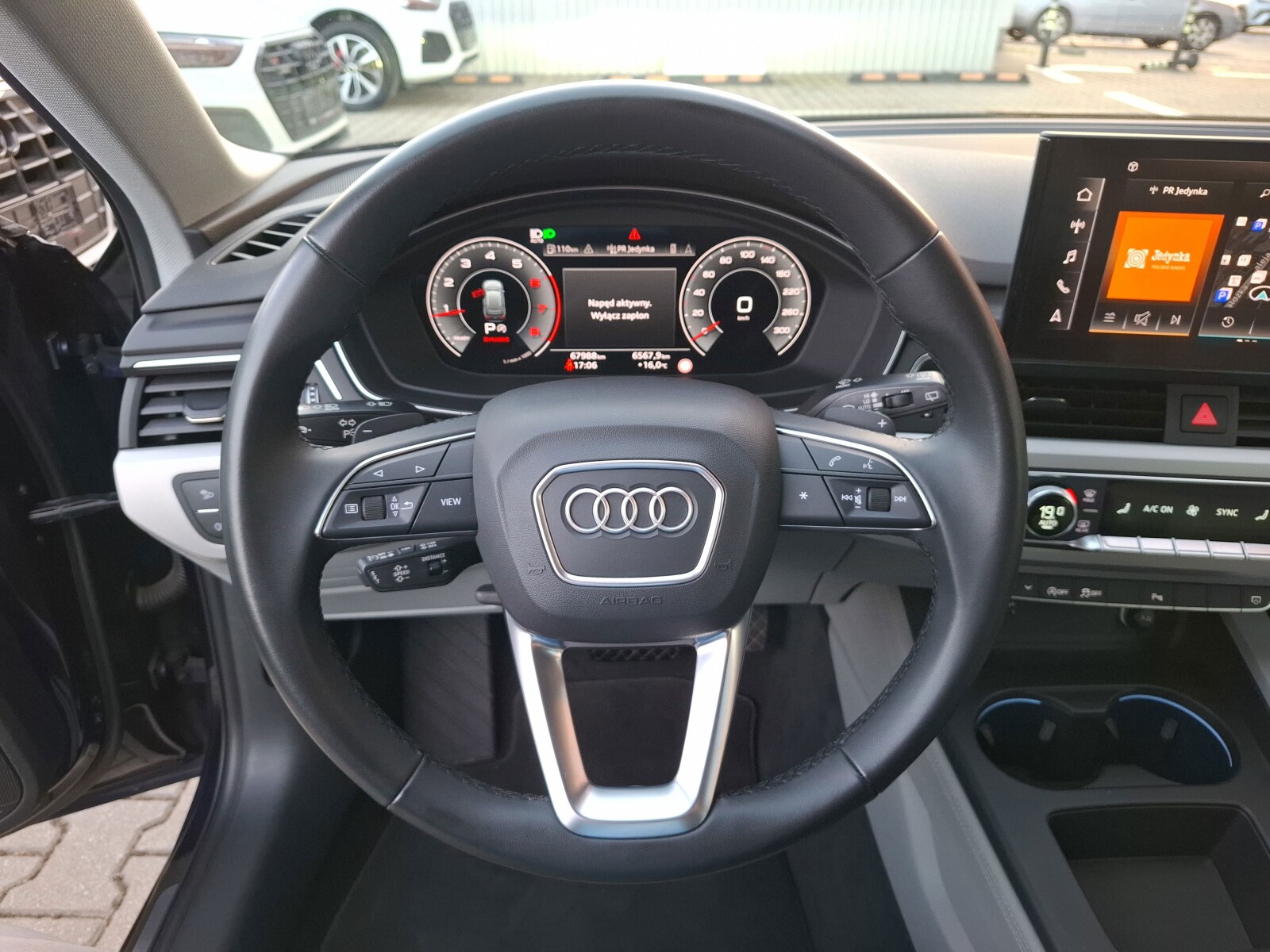 Audi A4 Avant - zdjęcie 30