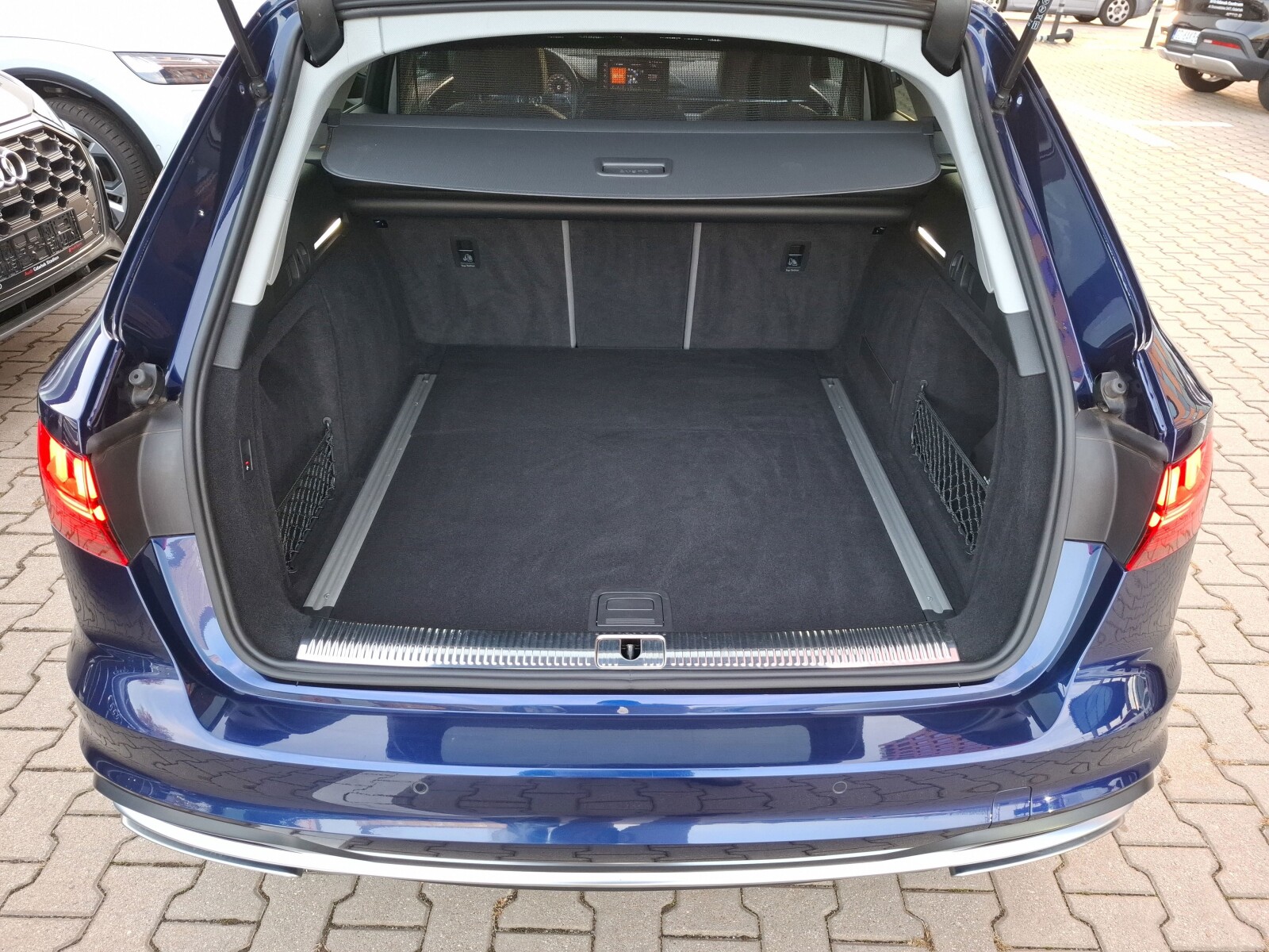 Audi A4 Avant - zdjęcie 15