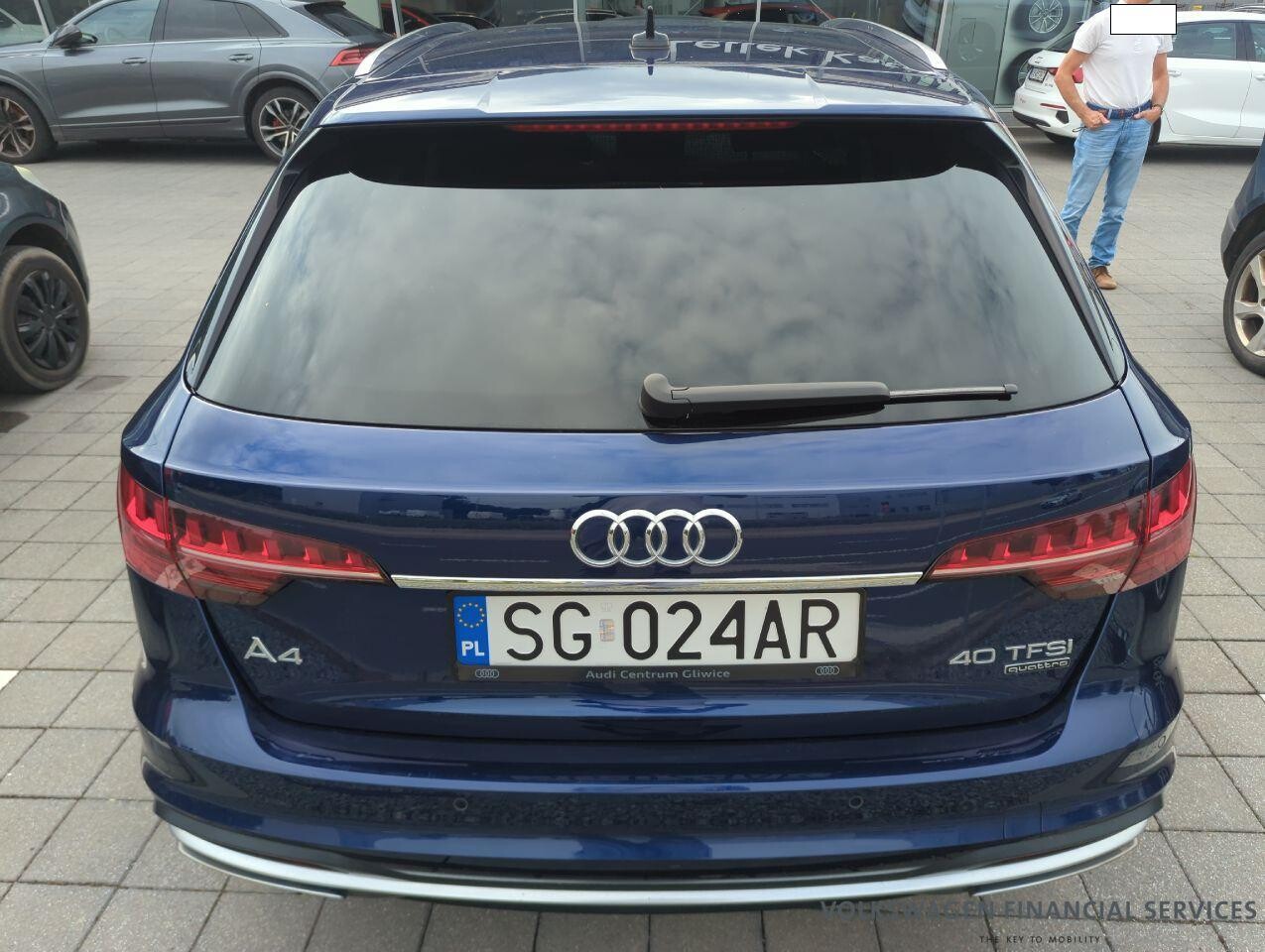 Audi A4 Avant - zdjęcie 5