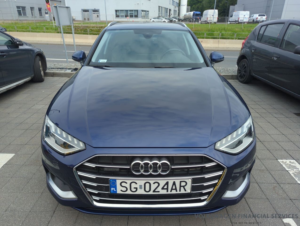 Audi A4 Avant - zdjęcie 2