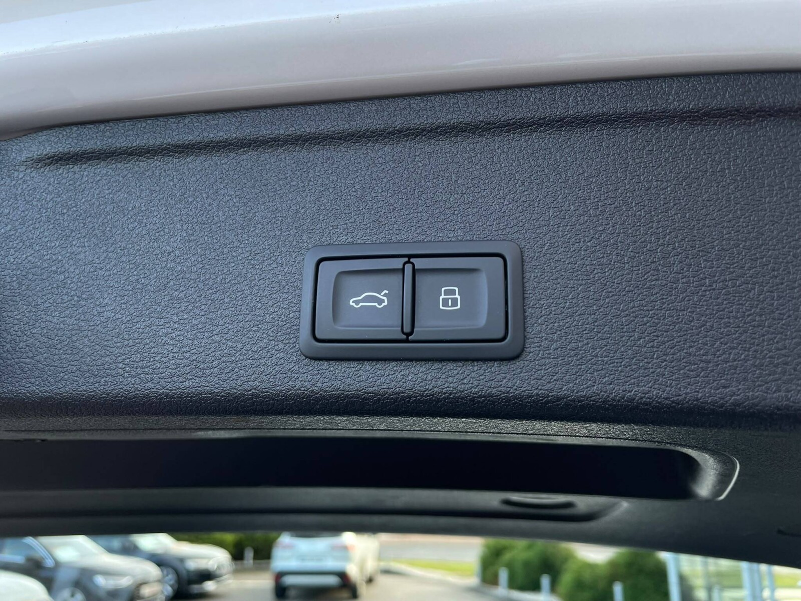 Audi A4 Avant - zdjęcie 9