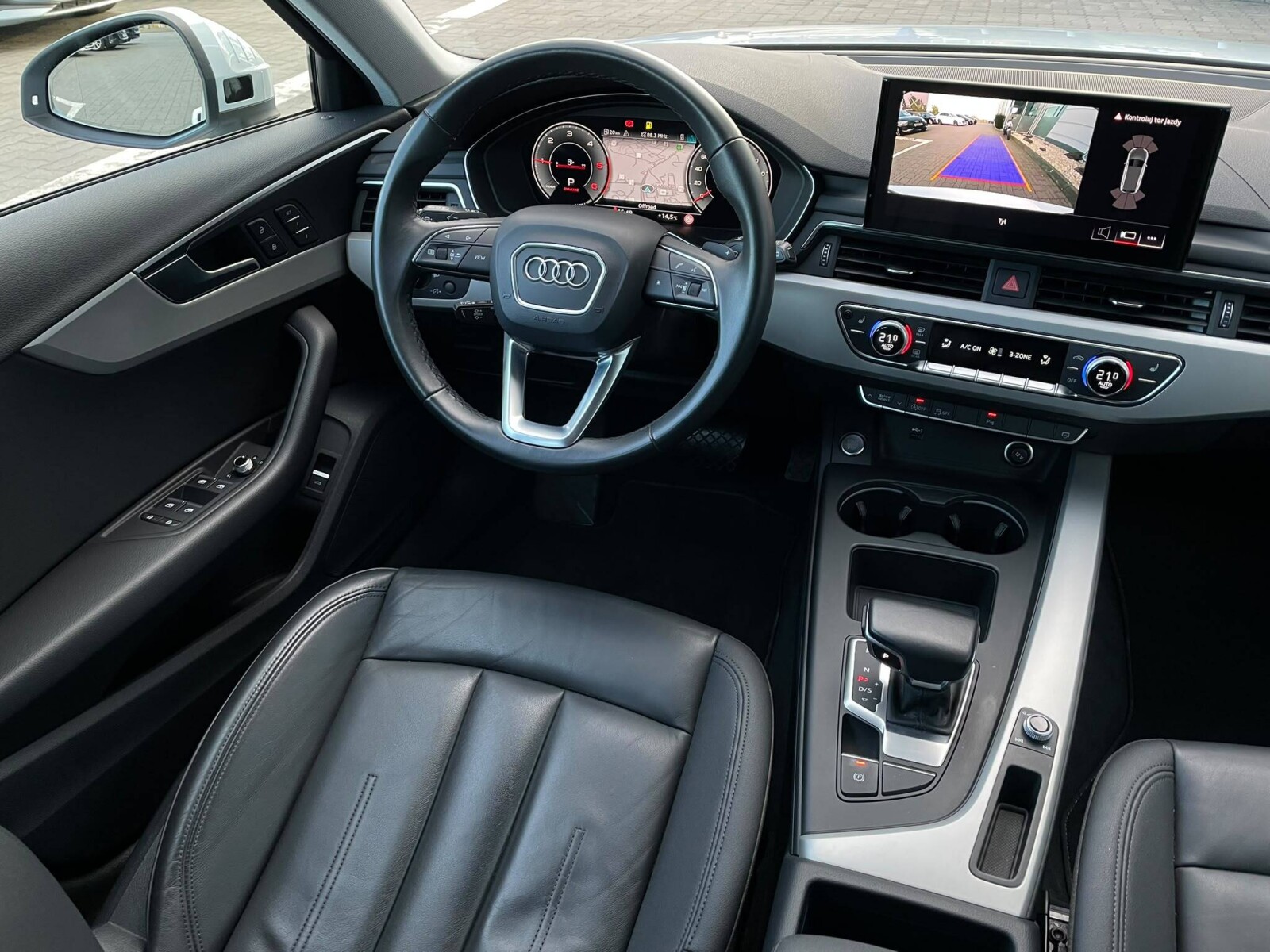 Audi A4 Avant - zdjęcie 14