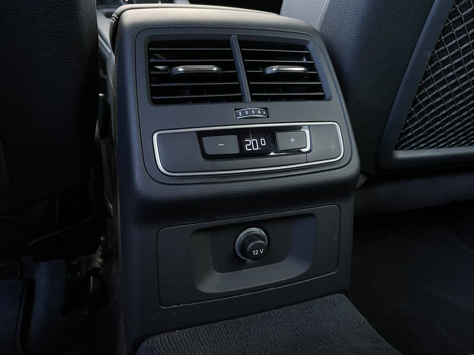 Audi A4 Avant - zdjęcie 13