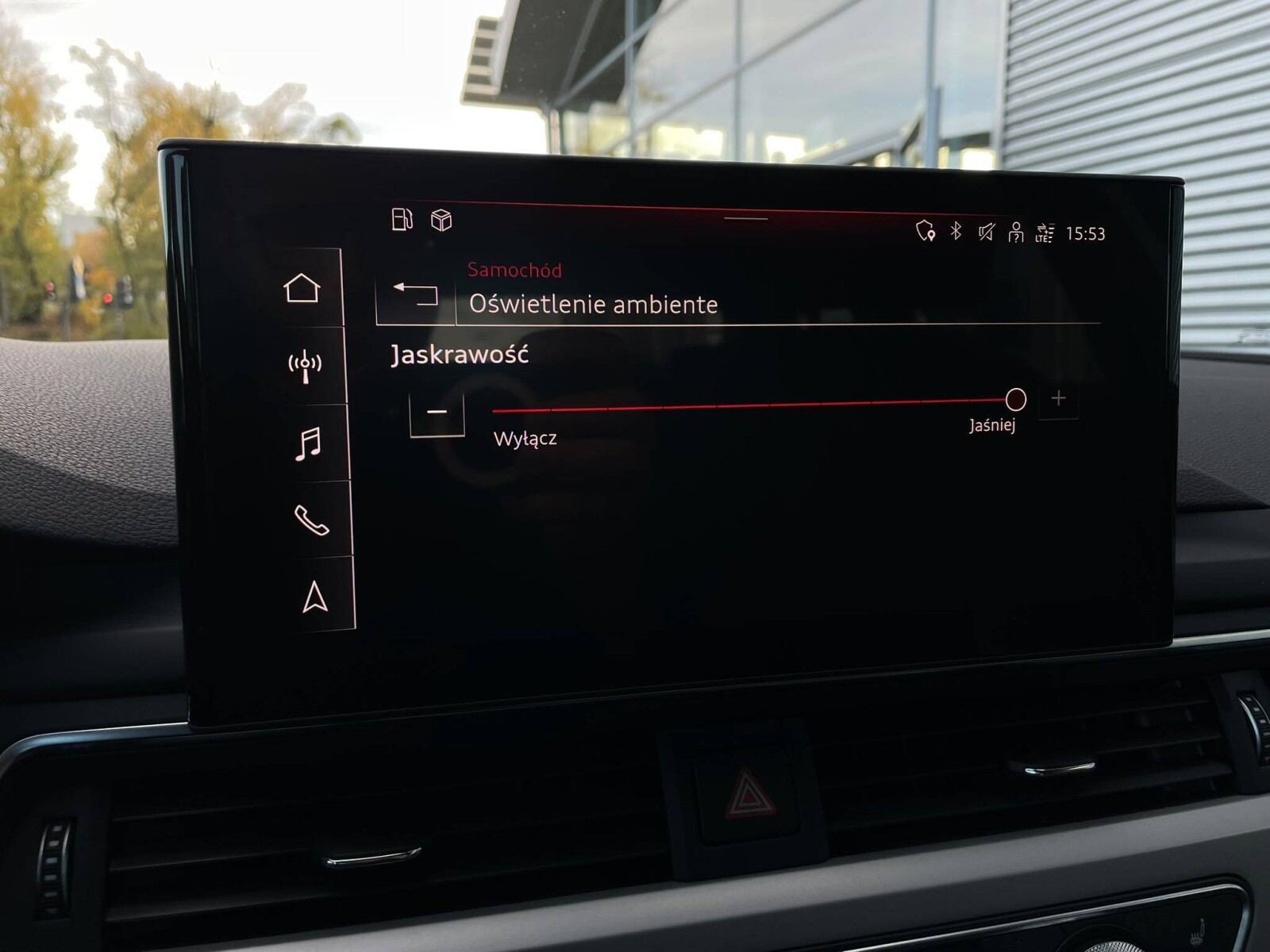 Audi A4 Avant - zdjęcie 30