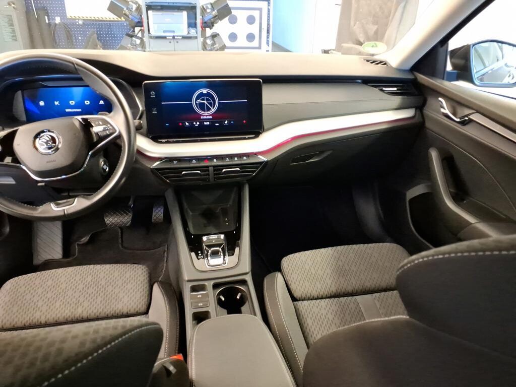 Škoda Octavia Combi - zdjęcie 4