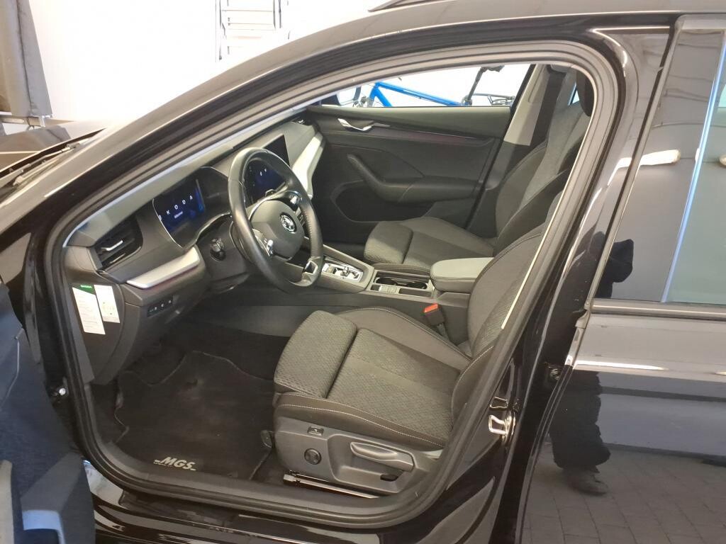 Škoda Octavia Combi - zdjęcie 3