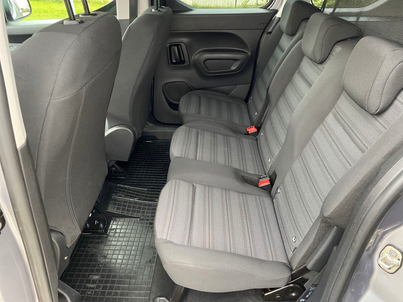 Opel Combo - zdjęcie 8