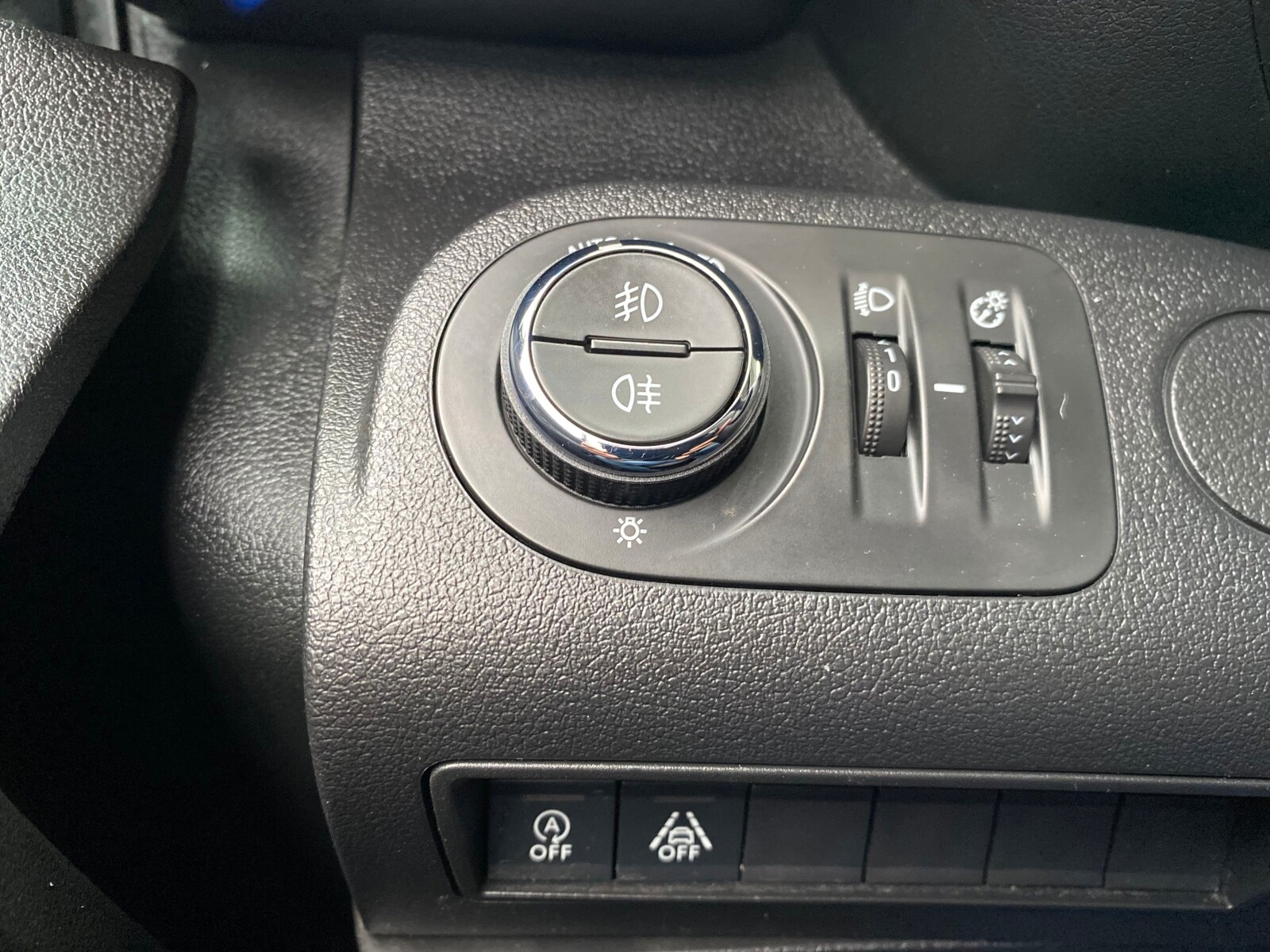 Opel Combo - zdjęcie 14